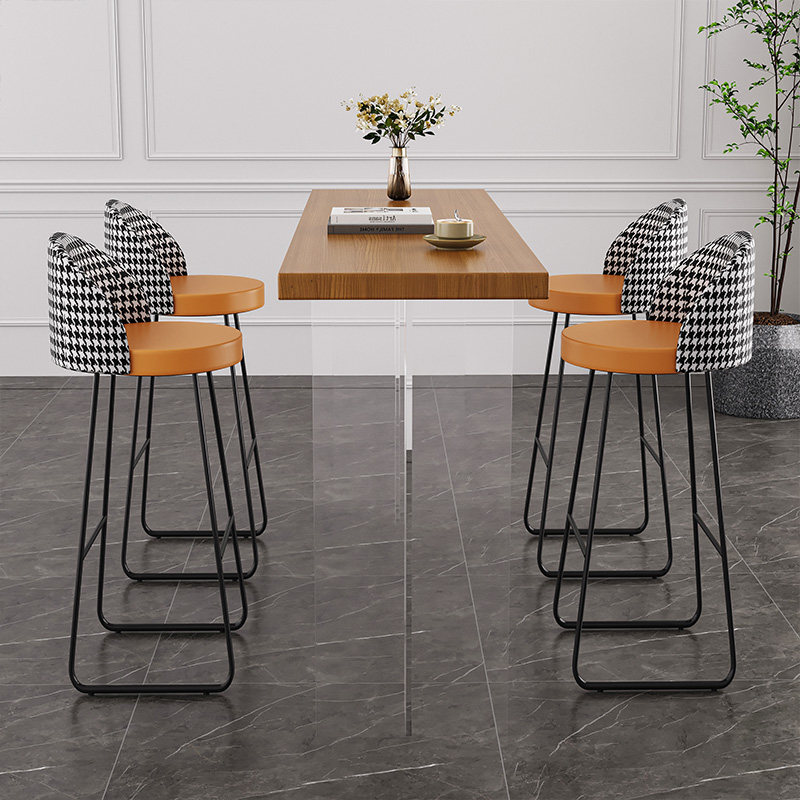 Nordic Acrylic Floating Solid  - Tables 评论和价格